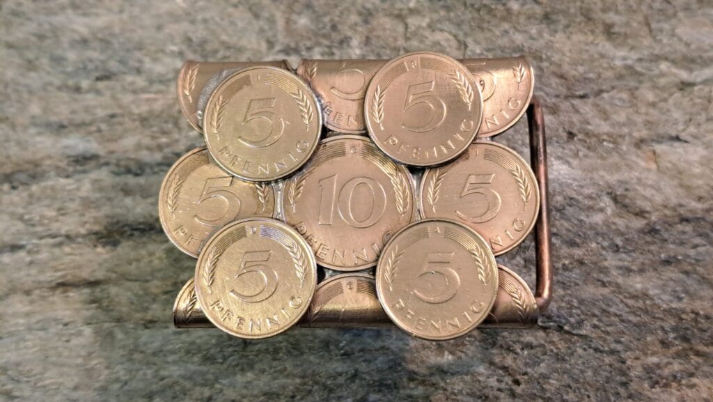 Gürtelschnalle ''Fast alles Fünfer''